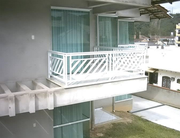 Fechamento de Sacadas com Vidro